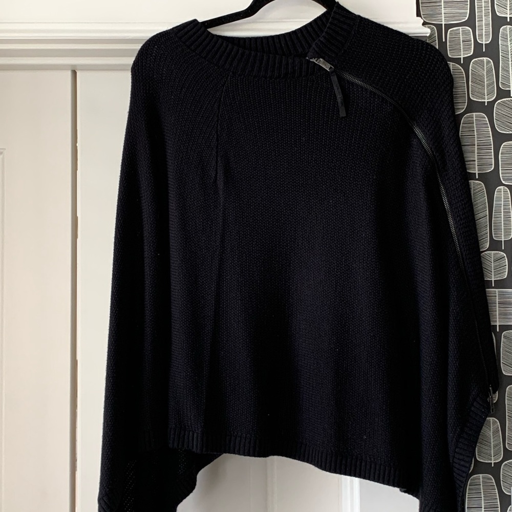 Lululemon On The Go Poncho
